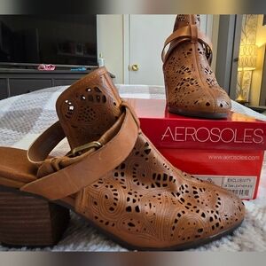 Aerosoles dark tan leather dress pump- size 10